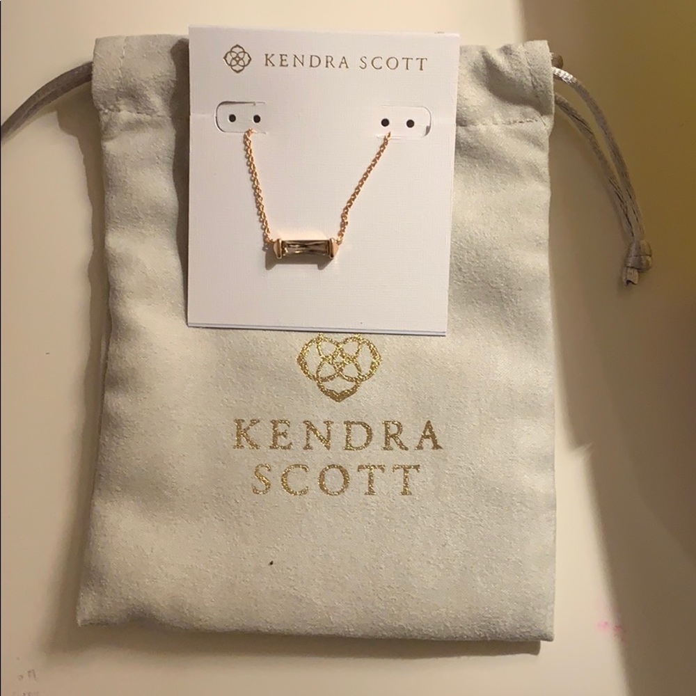 Kendra Scott Necklace